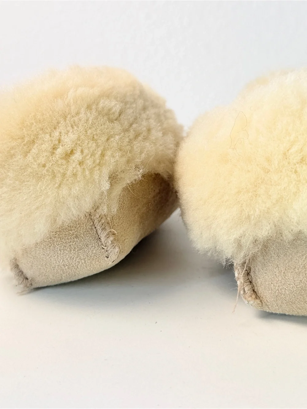 Handmade Sheepskin Moccasin Slippers Kids Size 8 - 9 Cream shearling Lined Cozy